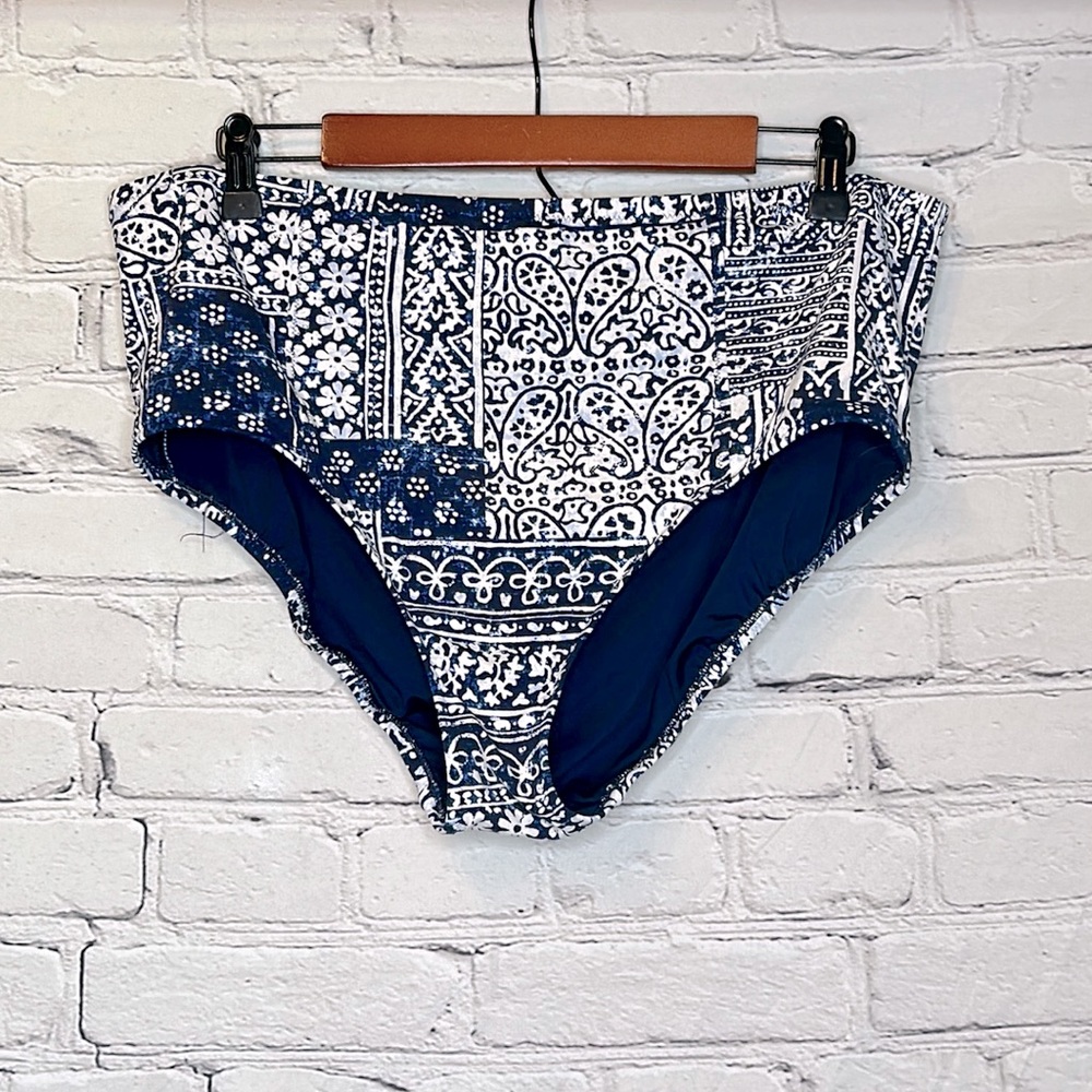 Lands’ End Blue & White Flower Print Swimsuit Bottoms Size 18W